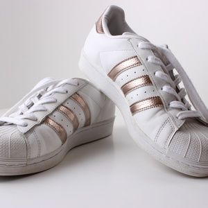 Rose Gold Superstars